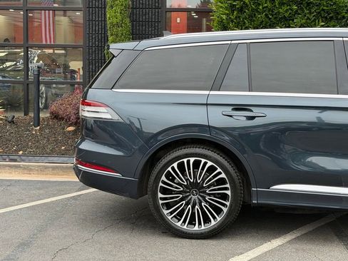 Used 2024 Lincoln Aviator Black Label w/ Dynamic Handling Package AWD/4WD image 22