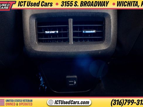Used 2021 Chevrolet Equinox LS w/ LS Convenience Package FWD image 21