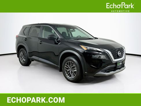Used 2023 Nissan Rogue S AWD/4WD image 1