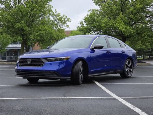 Certified 2025 Honda Accord Sport image 18