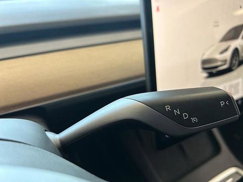 Used 2022 Tesla Model 3 Long Range AWD/4WD image 14