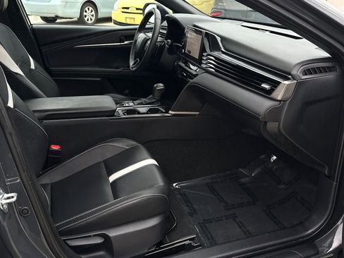 Certified 2025 Toyota Camry SE image 10