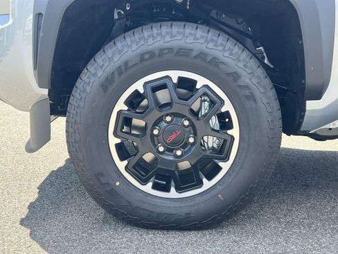 New 2025 Toyota Tacoma TRD Off-Road image 5