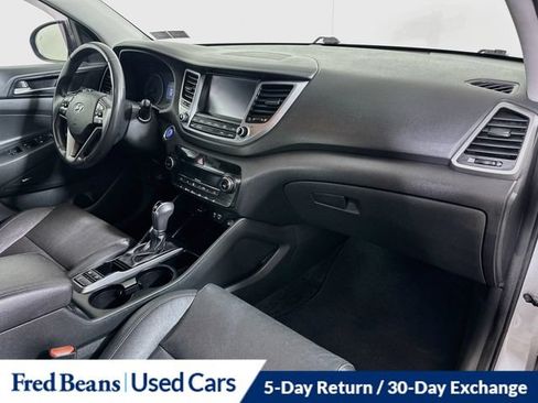 Used 2017 Hyundai Tucson SE Plus AWD/4WD image 37