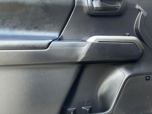 Used 2023 Toyota Tacoma Limited image 15