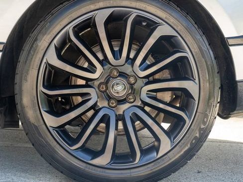 Used 2017 Land Rover Range Rover Supercharged AWD/4WD image 59
