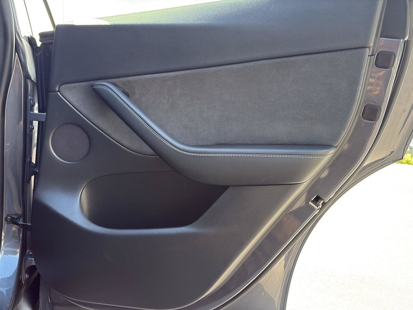 Used 2022 Tesla Model Y Performance AWD/4WD image 21