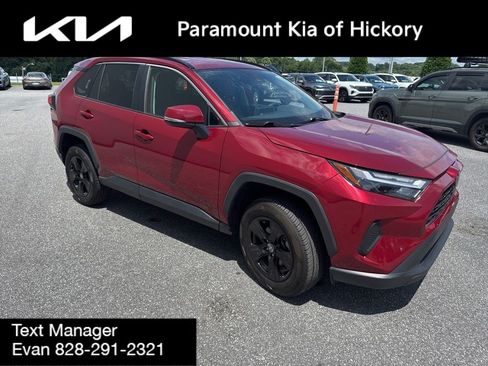 Used 2023 Toyota RAV4 XLE FWD image 3