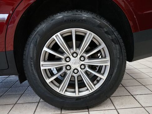Used 2017 Cadillac XT5 Luxury w/ Driver Awareness Package AWD/4WD image 56