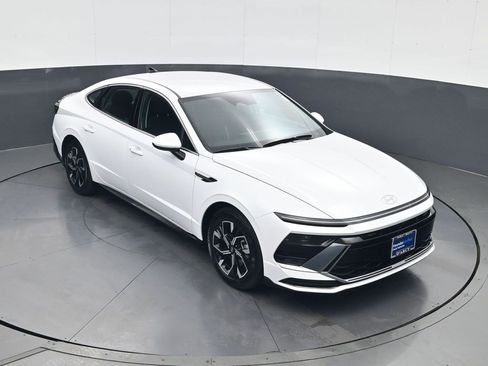 Certified 2025 Hyundai Sonata SEL image 15