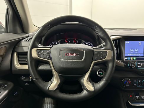 Used 2018 GMC Terrain Denali w/ Advanced Safety Package image 12