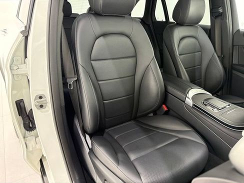 Used 2022 Mercedes-Benz GLC 300 4MATIC image 19