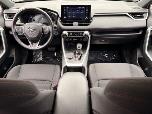 Used 2022 Toyota RAV4 SE w/ Weather & Moonroof Package image 13