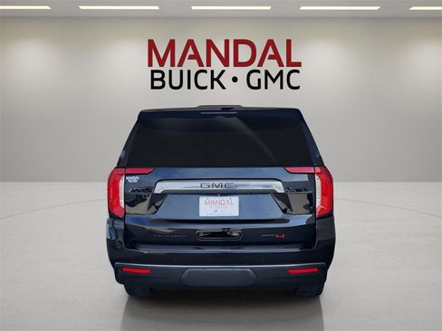Used 2022 GMC Yukon AT4 w/ AT4 Premium Package image 7