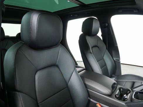 New 2026 Porsche Cayenne S AWD/4WD image 25