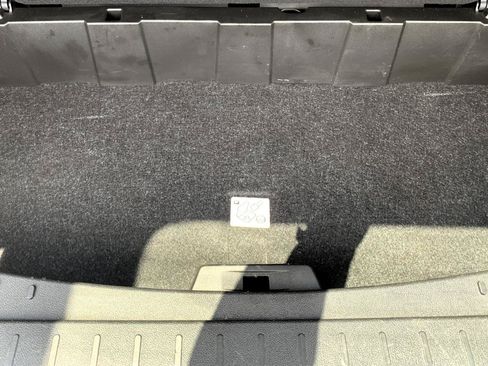 Used 2017 Chevrolet Traverse LT w/ Style and Technology Package FWD image 33