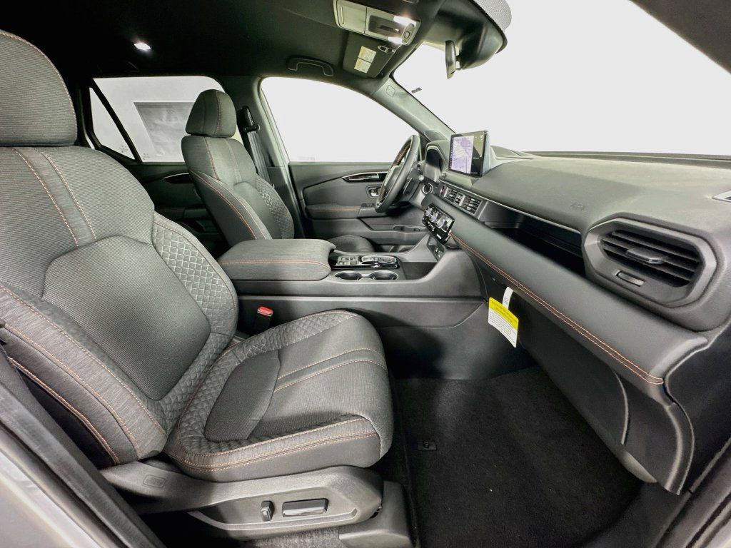 New 2026 Honda Pilot Sport image 36