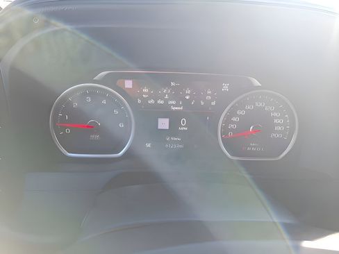 Used 2022 Chevrolet Silverado 1500 High Country w/ LPO, Dark Essentials Package AWD/4WD image 29