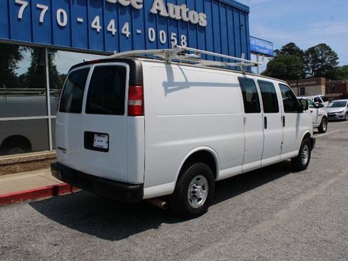Used 2016 Chevrolet Express 2500 Extended RWD image 4