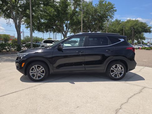 Certified 2023 Kia Seltos S FWD image 5