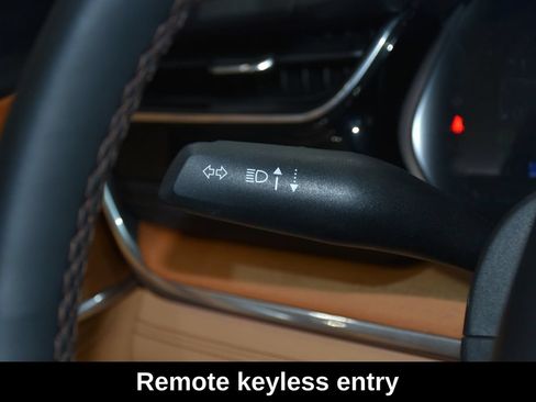 Used 2023 Jeep Grand Cherokee L Summit AWD/4WD image 15