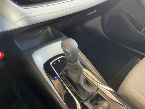 Used 2022 Toyota Corolla SE image 36