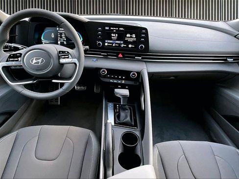 New 2026 Hyundai Elantra Sport image 5