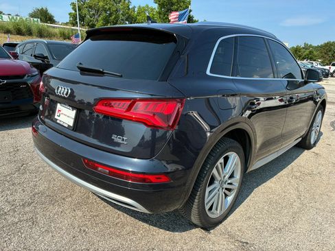 Used 2018 Audi Q5 2.0T Premium Plus w/ Premium Plus Package AWD/4WD image 4