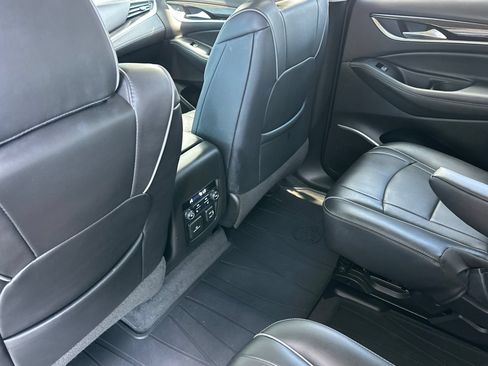Used 2020 Buick Enclave Avenir w/ Avenir Technology Package AWD/4WD image 16