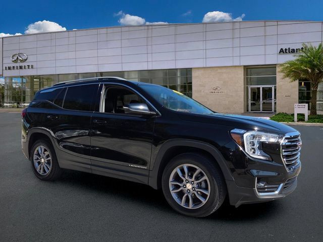 Used 2024 GMC Terrain SLT AWD/4WD image 2