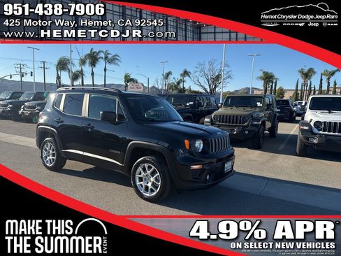 Used 2023 Jeep Renegade Latitude w/ Sun & Fun Group AWD/4WD image 1