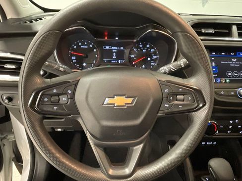 Used 2023 Chevrolet TrailBlazer LT image 30