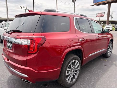 Used 2021 GMC Acadia Denali w/ Denali Technology Package FWD image 8