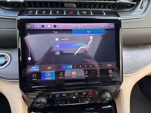 Certified 2025 Jeep Grand Cherokee L Limited w/ Luxury Tech Group II AWD/4WD image 82