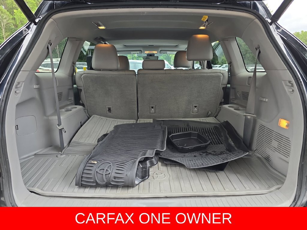 Used 2017 Toyota Highlander XLE AWD/4WD image 13
