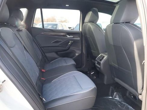 New 2026 Volkswagen Tiguan SEL R-Line image 19