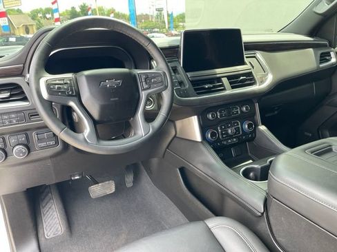 Used 2024 Chevrolet Tahoe Z71 w/ Z71 Off-Road Package AWD/4WD image 13