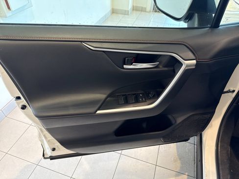 Used 2024 Toyota RAV4 Adventure image 11