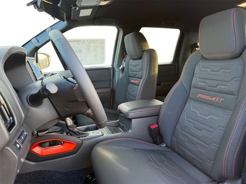 New 2026 Nissan Frontier PRO-4X w/ Pro-4x Convenience Package image 9