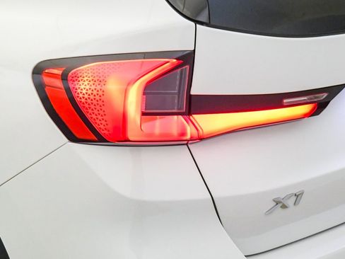 Certified 2023 BMW X1 xDrive28i w/ Convenience Package AWD/4WD image 12