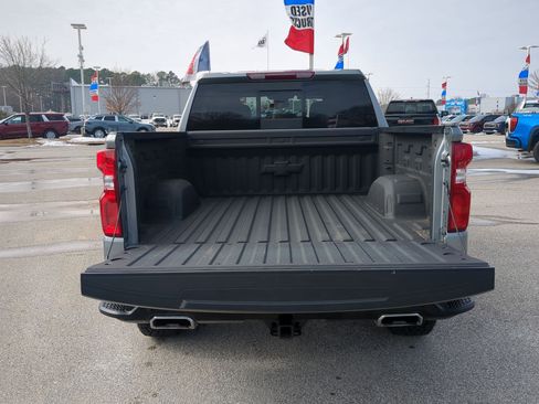 Used 2024 Chevrolet Silverado 1500 LT Trail Boss w/ Convenience Package II image 23