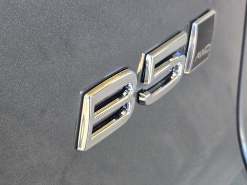 New 2026 Volvo XC40 B5 Ultra w/ Protection Package Premier image 15