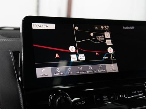 Used 2024 Nissan Armada Platinum w/ Captain's Chairs Package image 33