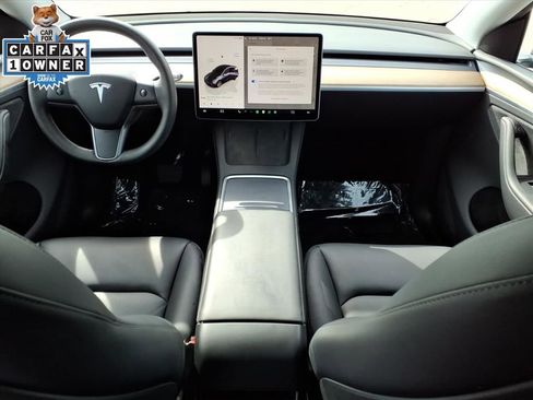 Used 2023 Tesla Model Y Long Range image 11