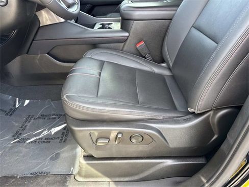 Used 2022 Chevrolet Tahoe RST w/ Luxury Package image 12