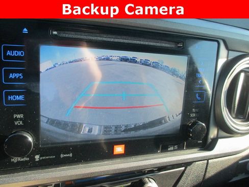 Used 2019 Toyota Tacoma TRD Sport image 14