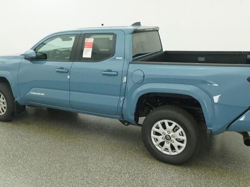 New 2026 Toyota Tacoma SR5 image 4