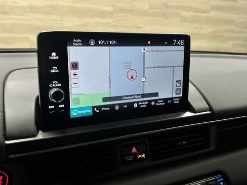 Used 2025 Honda Pilot Elite image 12