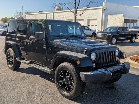 Used 2018 Jeep Wrangler Altitude image 2