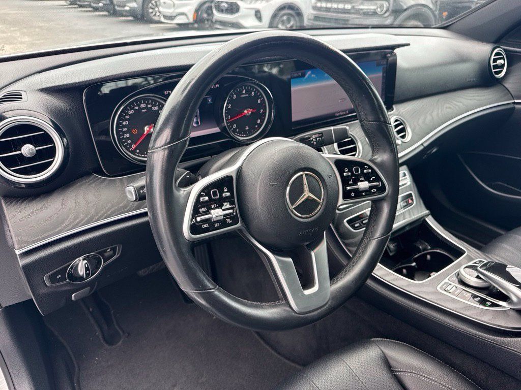 Used 2019 Mercedes-Benz E 300 image 9
